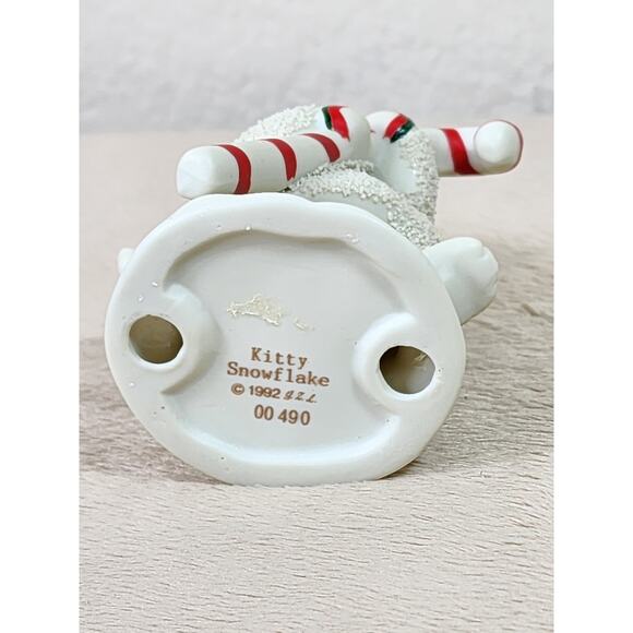 Lefton Kitty Snowflake White Figurine Year 1992 Christmas Holidays 3 1/4" Vtg - Picture 10 of 12